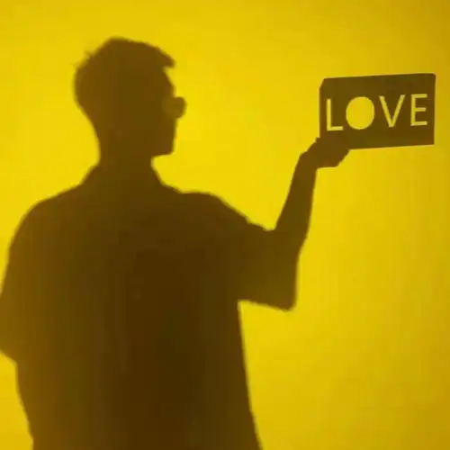 开心就要咔哧咔哧