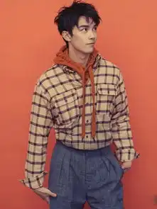 吴磊关晓彤王嘉同框,植物系的穿搭,你pick哪位少年