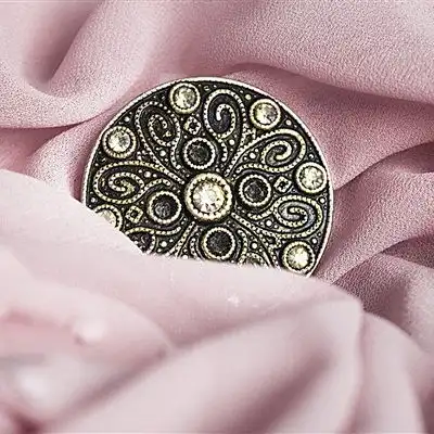 2020年最适合女人的微信头像华丽的珠宝首饰最适合了