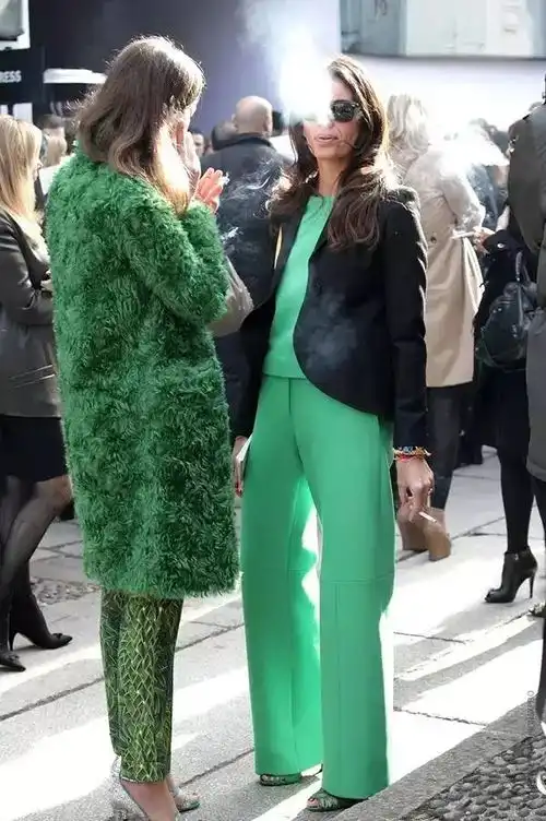 颜色越少越时髦单色系造型完全指南