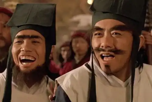 当男星戴上眼镜,王一博冷酷,肖战斯文,看到王俊凯禁欲系男神