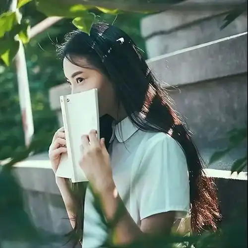 一个人最大的智慧,是知人不评