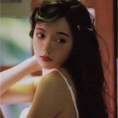 女头漂酿的女生头像来喽