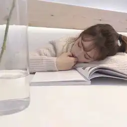 女生头像说爱你