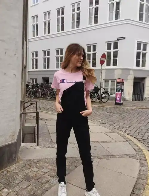 阔腿裤out了现在最流行初恋裤