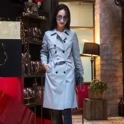 施悦名2019春季新款经典双排扣蓝色修身女士风衣女中长款女装外套