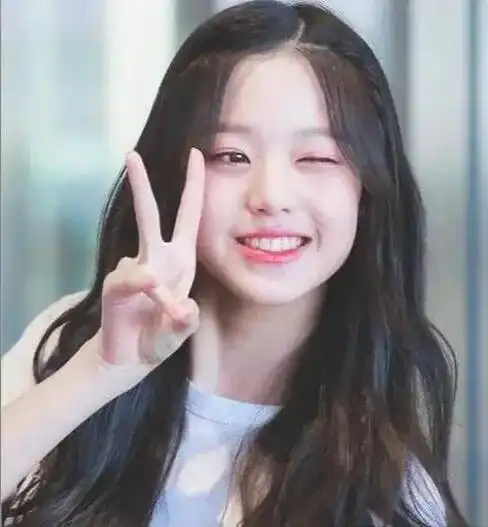 婴儿肥的女生真的没人喜欢吗