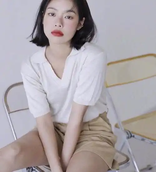 简约干净的韩系小姐姐搭配,清爽又利落,删繁就简穿出优雅