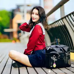 让12星座女生小鹿乱撞的亲吻方式,男生用笔记下来,都是知识点