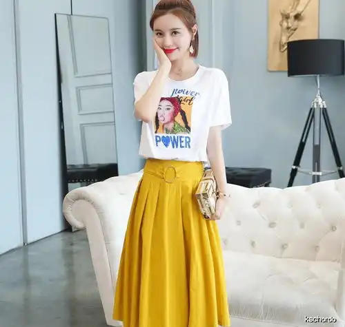 青春减龄的时尚套装裙,简约百搭,美女范十足