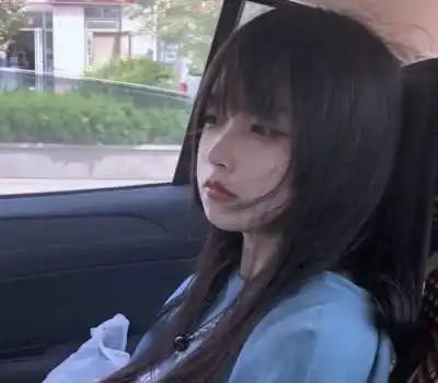 吃货系女生头像真人头像