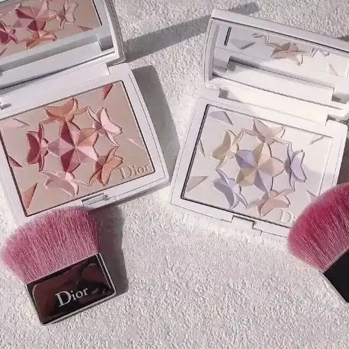 这些从少女心到高级感的彩妆哪个品牌才是2018年春季的颜值巅峰