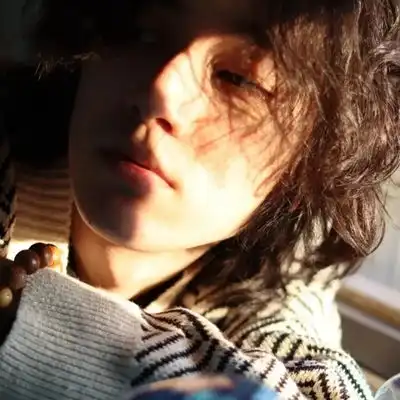 好看男生头像黑色系氛围