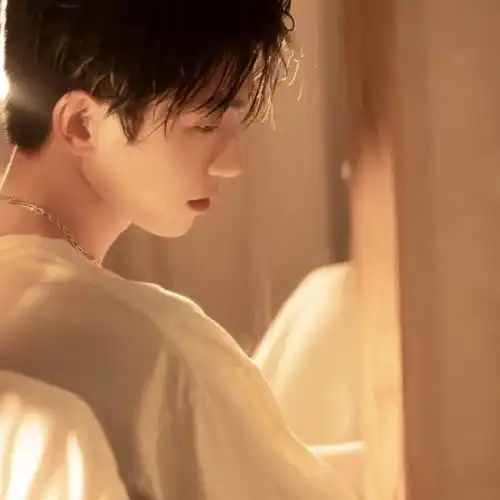 头像男阳光治愈