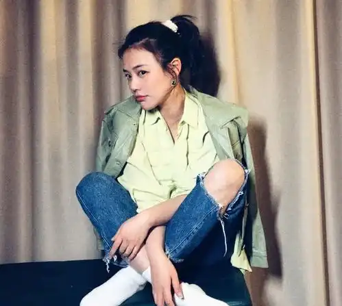 黄色系女生头像大全马思
