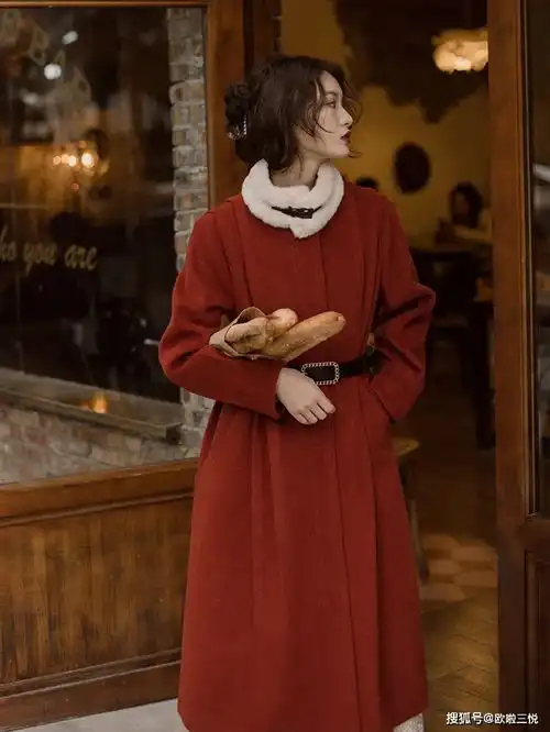 女生新年服装推荐红色系