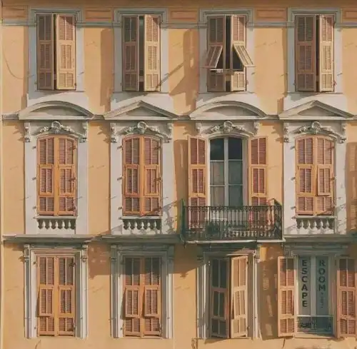 暖黄色系男生头像农房