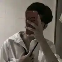 qq头像男生拿手机男生拿手机遮脸的qq头像