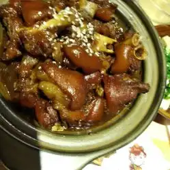 有间小酒馆的砂锅红烧猪蹄好不好吃用户评价口味怎么样南宁美食砂锅红烧猪蹄实拍图片大众点评