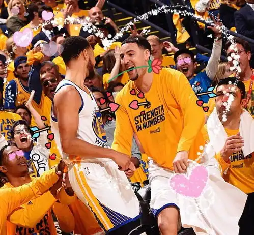 库里社媒头像换成克莱,字母哥肘击对手,考辛斯找到新工作