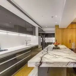 灰色厨房装修效果图,颜色系是灰色空间设计是厨房的家装风格效果图片