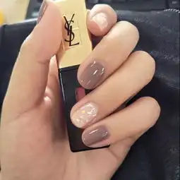 雾霾色美甲,超级仙