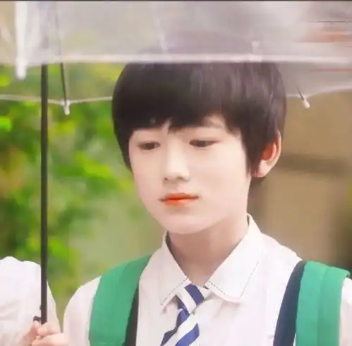 粉系男生头像情侣头像