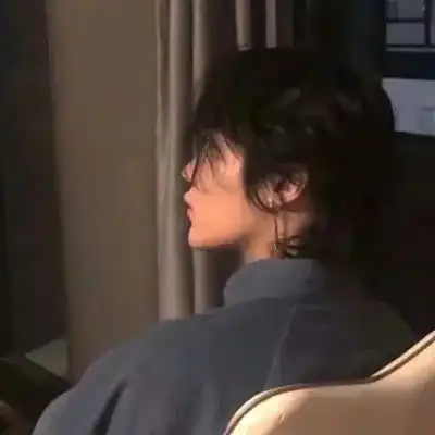快手极速版头像女生