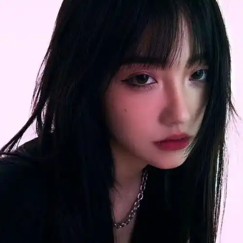 女生头像真人丧系图片绫