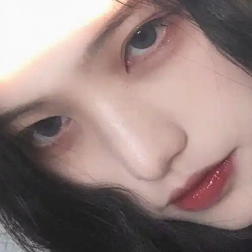 头像女丧系抑郁真人挡脸女生
