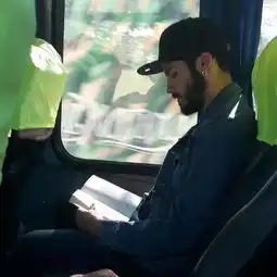 你的男神已经在地铁等你了,还不快去搭乘