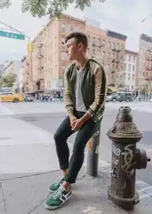 男生秋季怎么穿好看今秋型男博主教你如何穿衣服