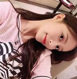 偶遇王思聪携新女友游澳门,校长狼吞虎咽吃相难看