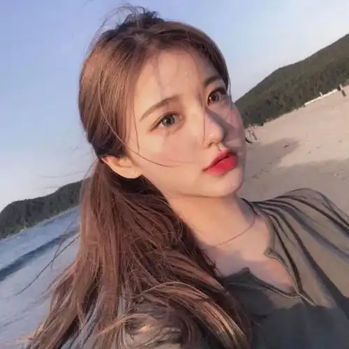 适合35岁女生微信头像