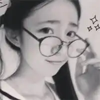 女生头像大眼睛白皮肤微信头像图片大全