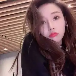 让你情绪失控的句子偶尔充满希望经常感到绝望偶尔斗志昂扬