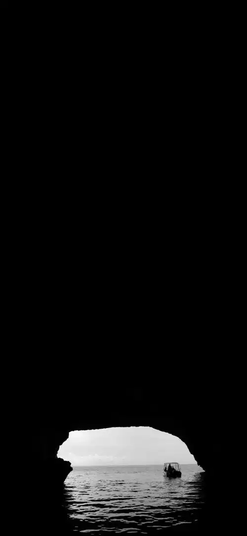 壁纸丨船在海上马在山中