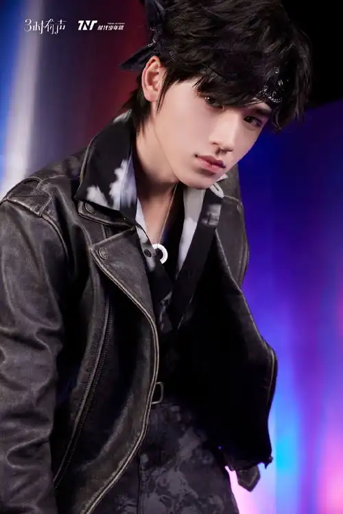 组图时代少年团三周年团体写真黑色系造型时尚感满满