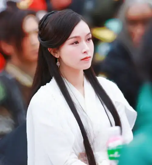 新版天龙八部定档,文咏珊饰演王语嫣,阿紫却很抢镜