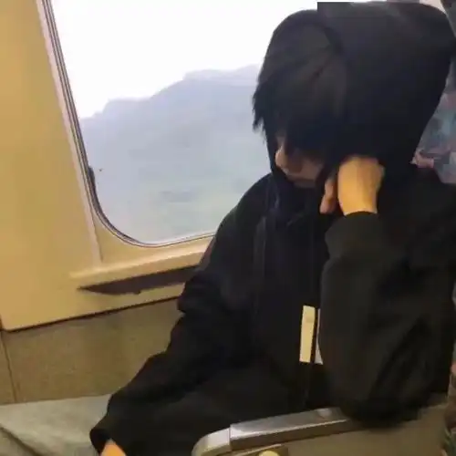 黑系头像男ins翻车