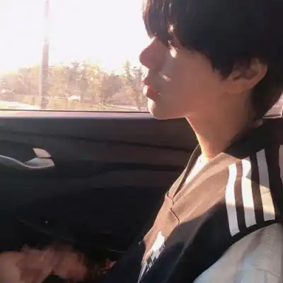 2023高颜值男生高清头像