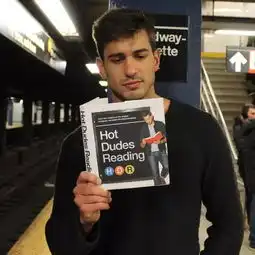 你好,这种爱看书的男人请给我来一打