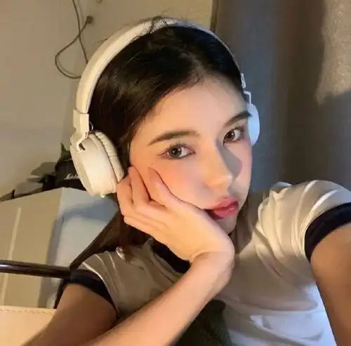 小众系列男女微信头像