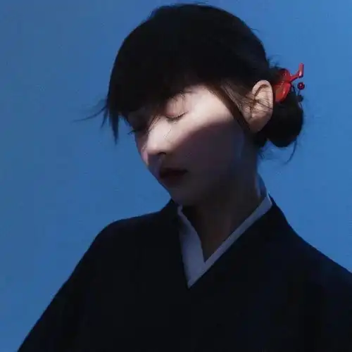 女生头像纯蓝色简约系我