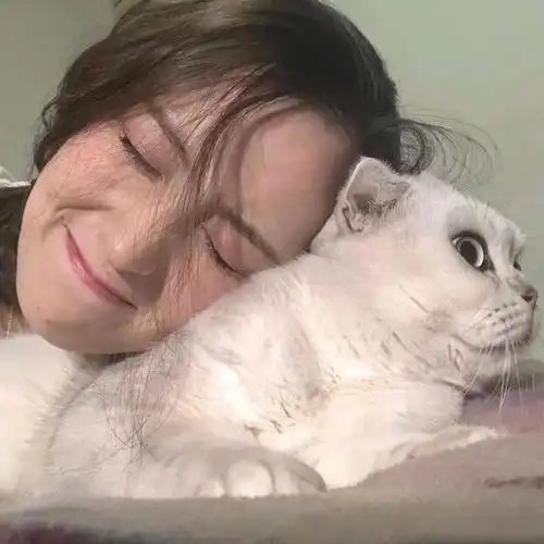 岳父母用退休金游玩,男人斥怒让你爸妈少花点钱,我不给养老钱