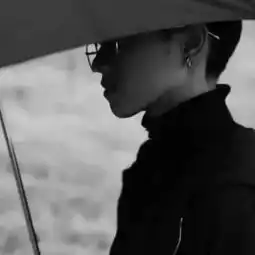 我们每个人都是浩瀚宇宙中的一颗星