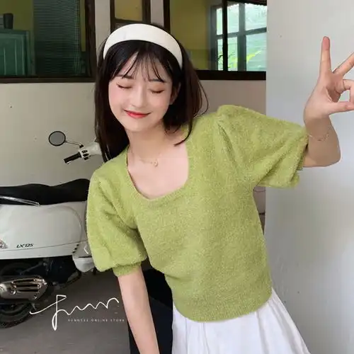 林珊珊元气少女的早春穿搭方领短袖针织衫外套女春秋网红上衣