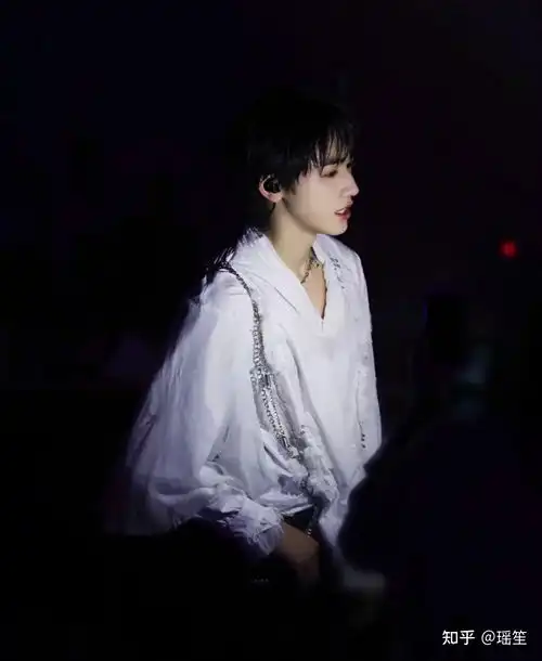 我想看看大家都是怎么安利宋亚轩的