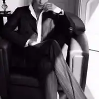 头像真人男生帅气黑暗的男人真人头像