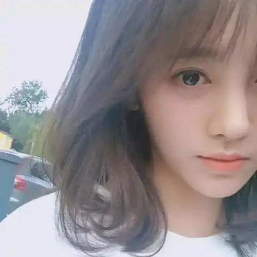 鞠婧祎在古装剧里梳米奇头行走的发型教科书说就是她本人呀